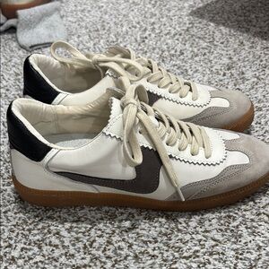 Womens dolce vita sneakers